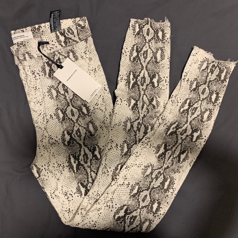ZARA High Waist Skinny Snake Print Jean